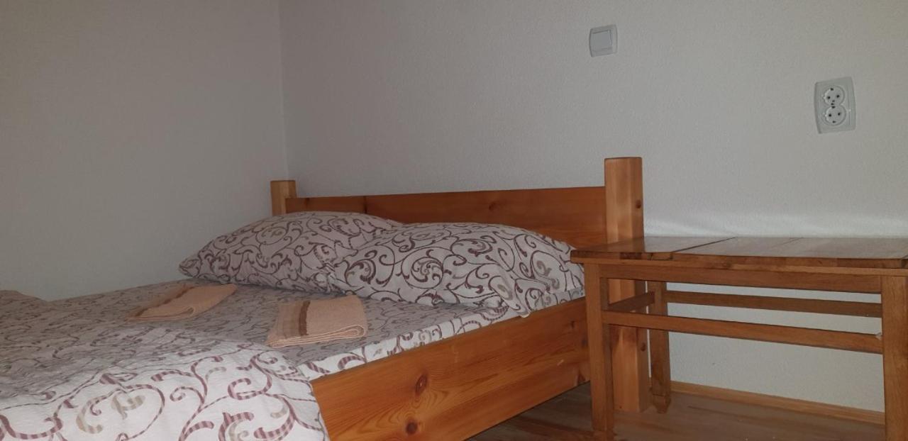 Отель Pansion I Restoran ,, Pogled" Han Pijesak Экстерьер фото